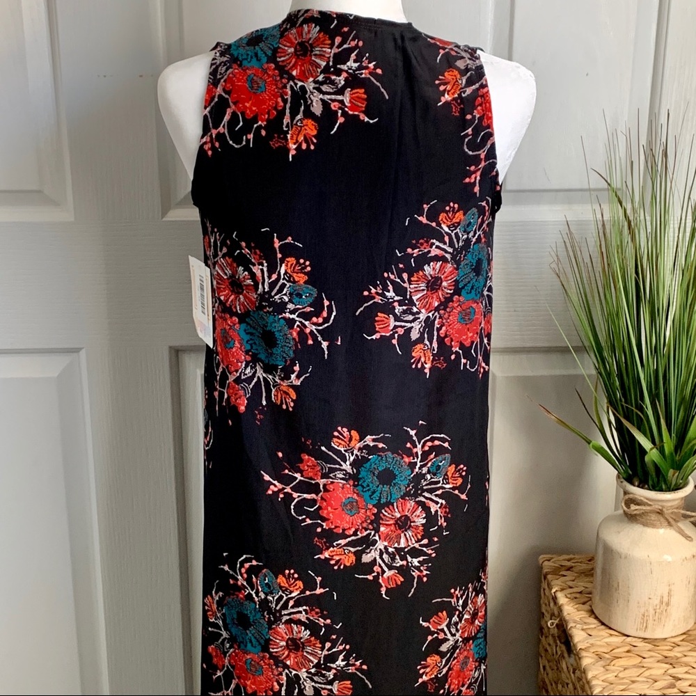 NWT LULAROE long printed blouse/tunic - Picture 4 of 7